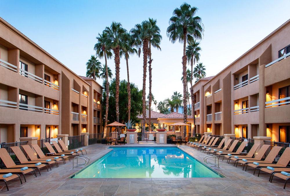Courtyard By Marriott Palm Springs Hotel Exterior photo